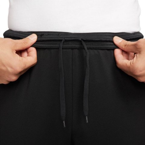 Spodnie Nike Therma-Fit Strike Pant Kwpz Winter Warrior M DC9159 010 Spodnie Nike Therma-Fit Strike Pant Kwpz Winter Warrior M DC9159 010