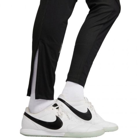 Spodnie Nike Therma-Fit Strike Pant Kwpz Winter Warrior M DC9159 010 Spodnie Nike Therma-Fit Strike Pant Kwpz Winter Warrior M DC9159 010