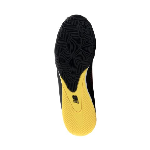 Halówki New Balance Tekela Team Low Laced IN V5 czarne NBUT3IL4EI